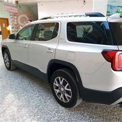 GMC Acadia